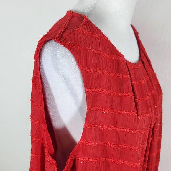 Liz Claiborne Red Sleeveless Top with Bubble Hemline and Sparkly Accents Size 1X - Picture 3 of 9